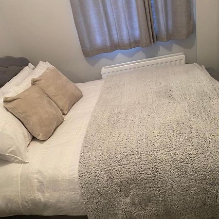Convenient Room Белфаст Экстерьер фото